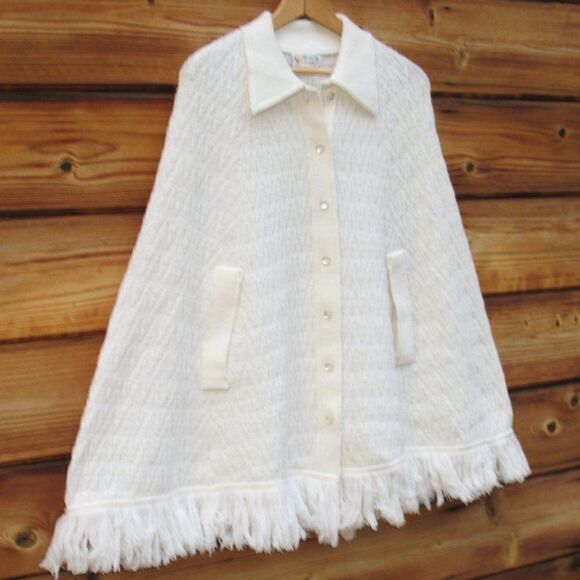 Vintage 60s Off White Ivory Sweater Poncho Cape S M L - Picture 2 of 7